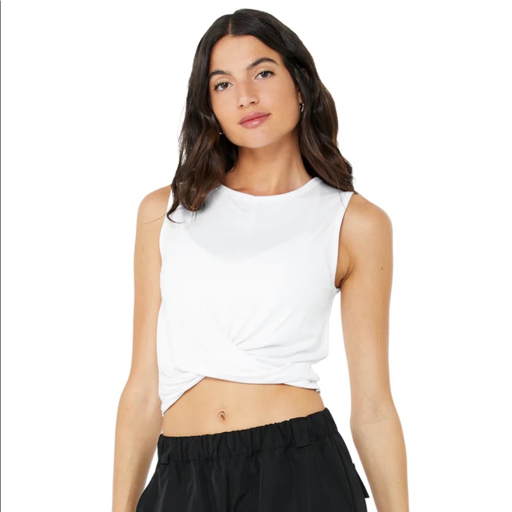 Alo cover tank, cropped worn twice